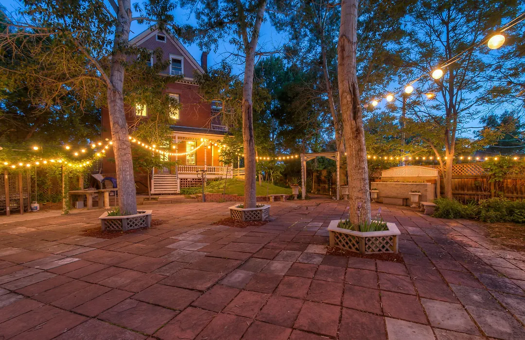 Lumber Baron Inn And Gardens-1