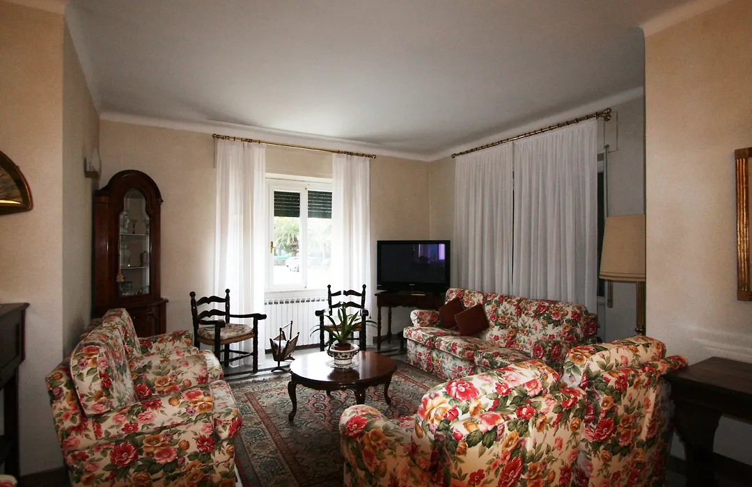 Hotel Dora-1