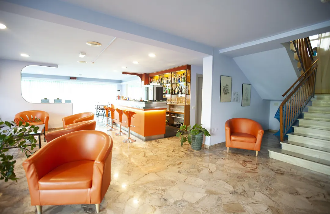 Hotel Mirage-1