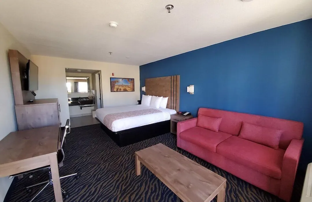 Quality Inn & Suites Hesperia-Victorville-1