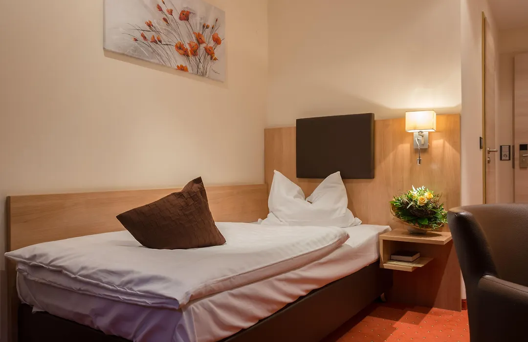 Garni Hotel Schumacher-1