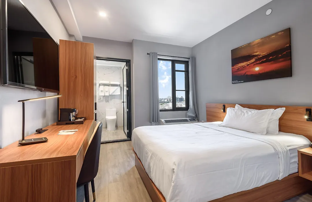 Liberty View Brooklyn Hotel-1
