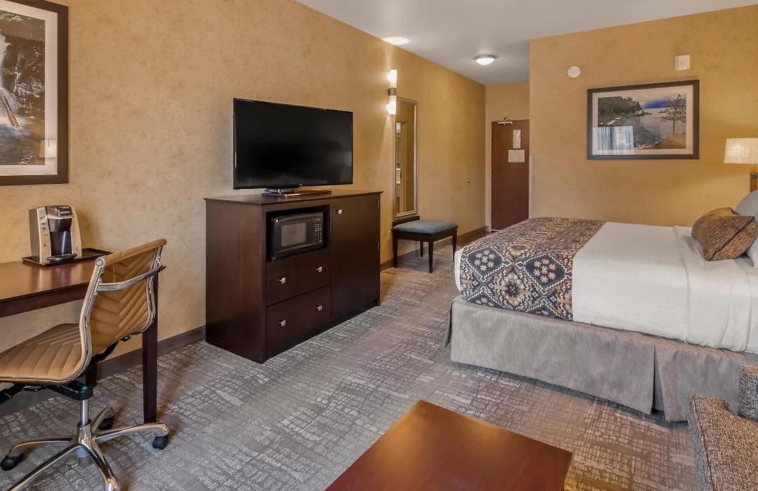 Best Western Plus Ponderay Mountain Lodge Sandpoint-1