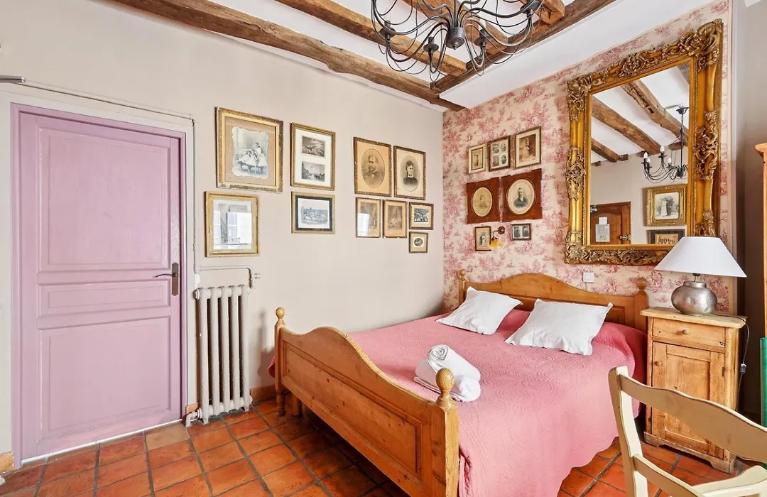 Hotel De Nesle-1