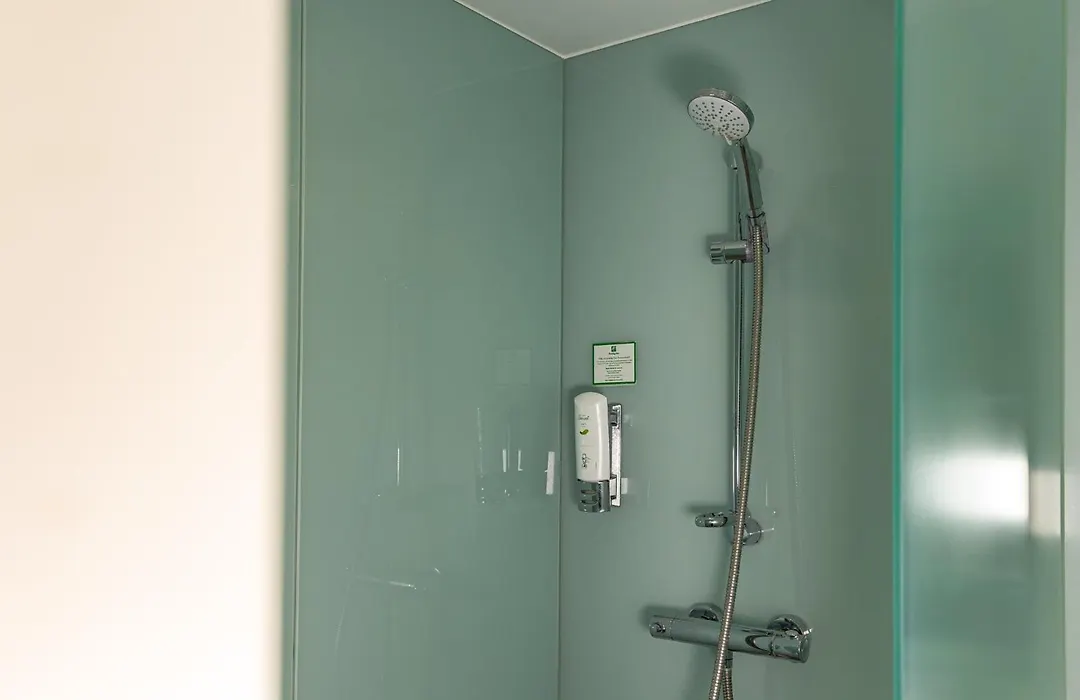 Holiday Inn London West By Ihg-1