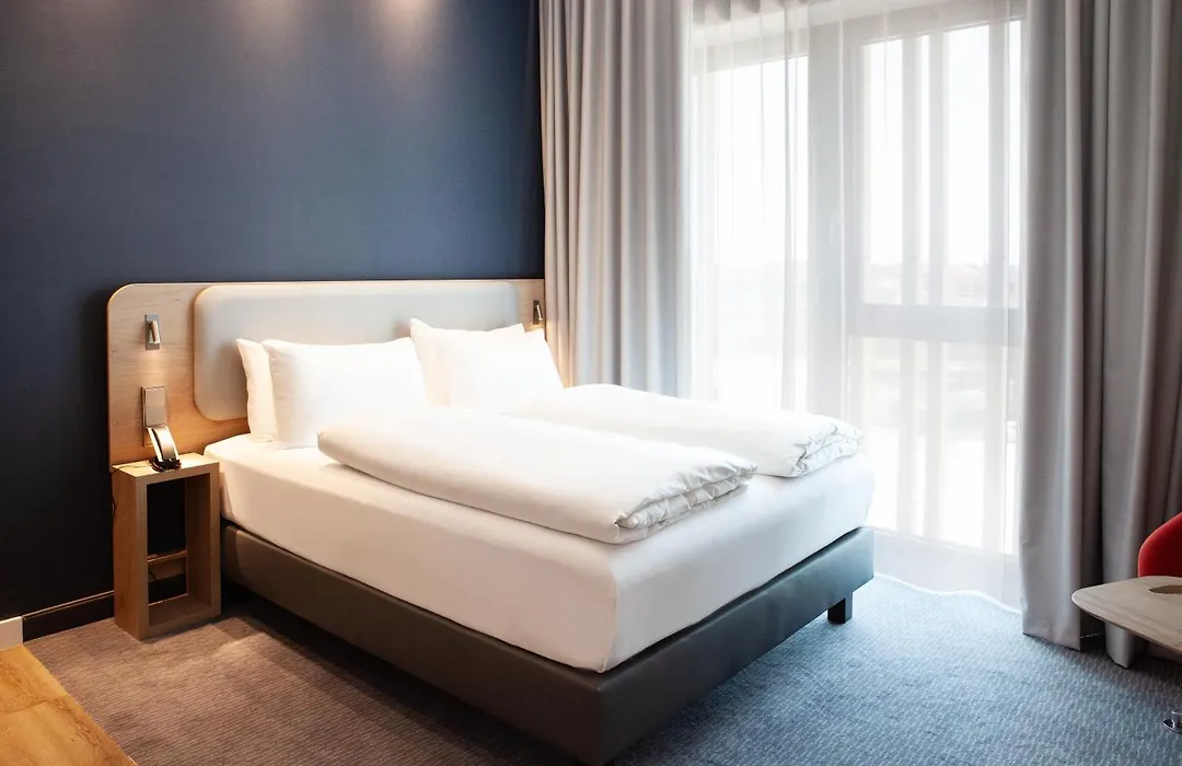 Holiday Inn Express & Suites - Basel - Allschwil By Ihg-1