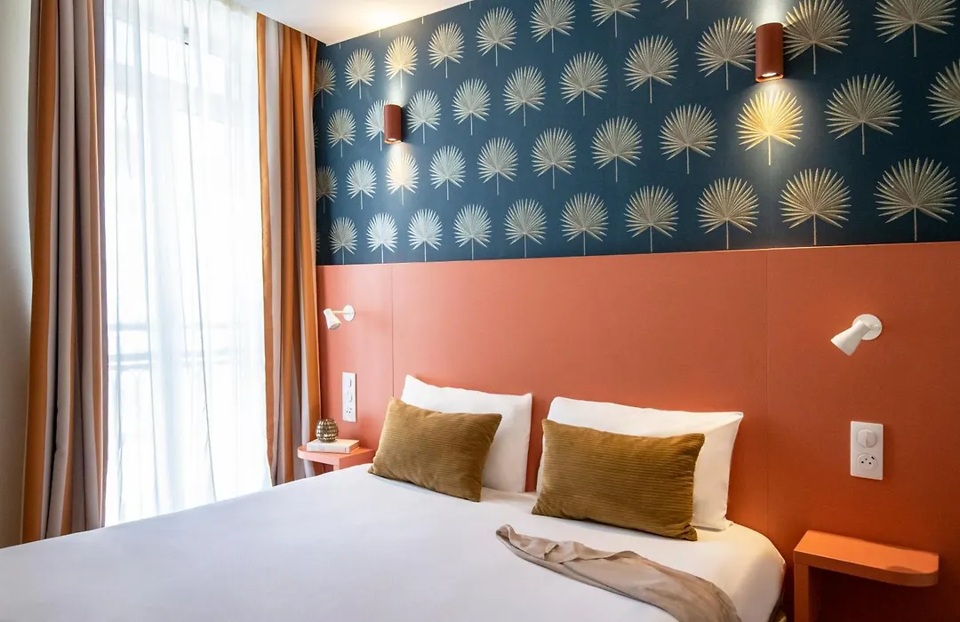 Hotel Du Midi-1
