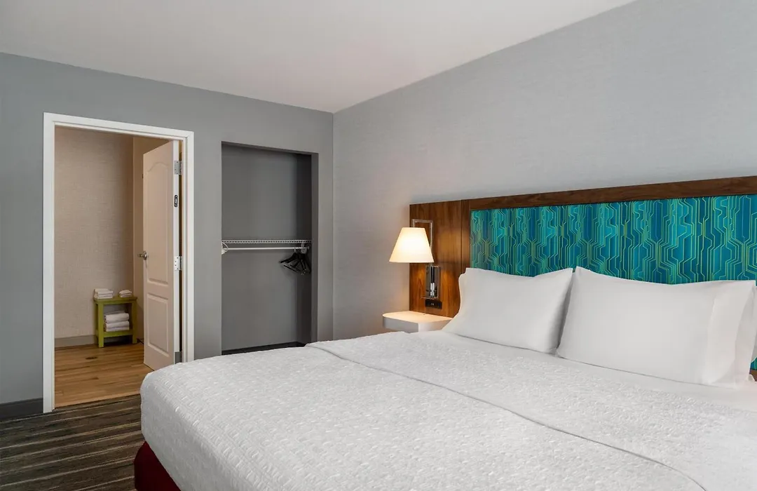 Hampton Inn & Suites Grafton-1