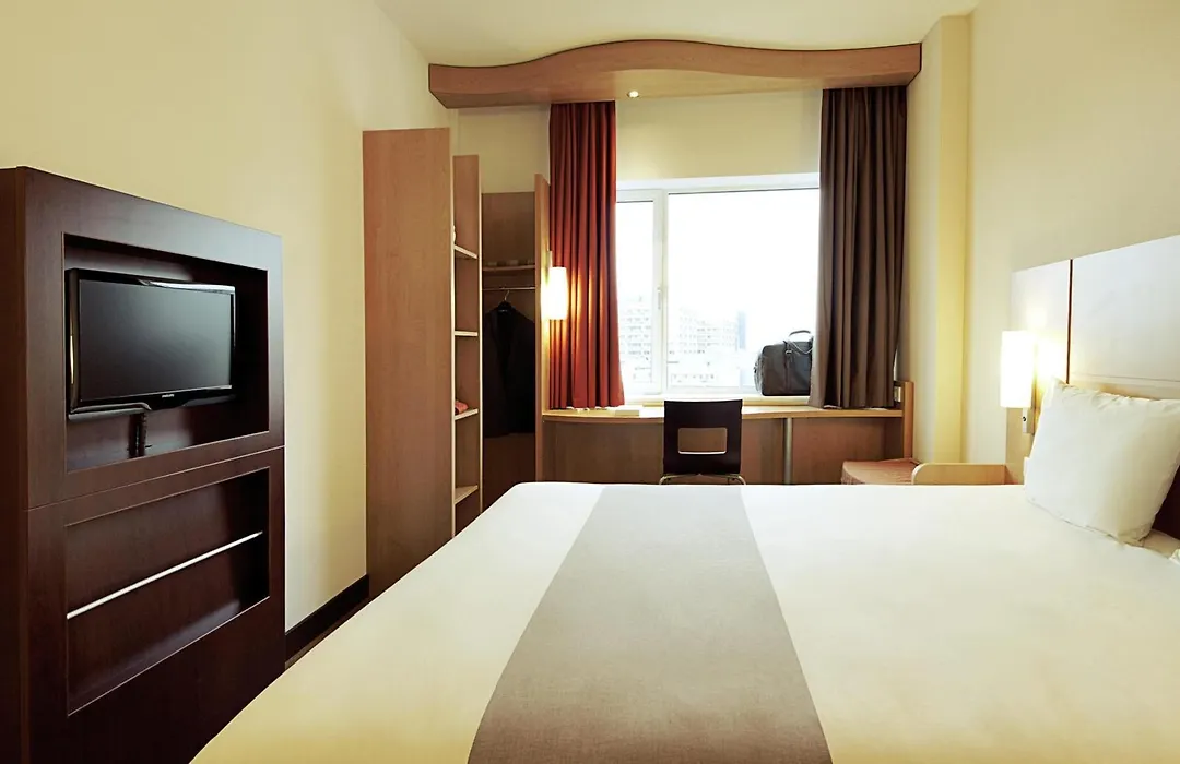 Ibis Blumenau-1