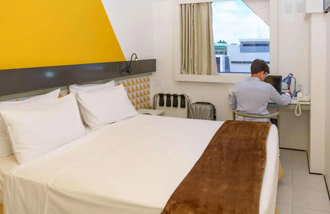 Ibis Budget Salvador-1