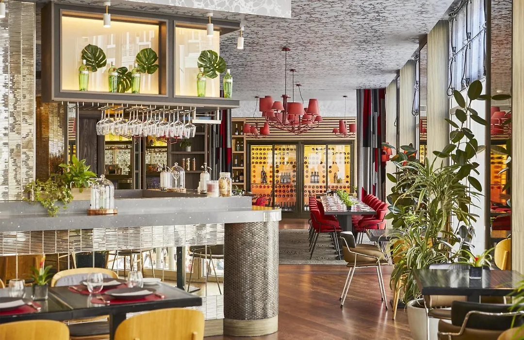Hyatt Centric Gran Via Madrid-1