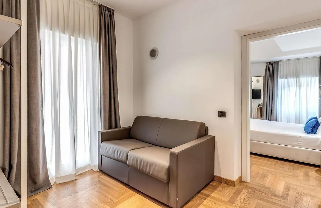 Mercure Roma Centro Termini-1