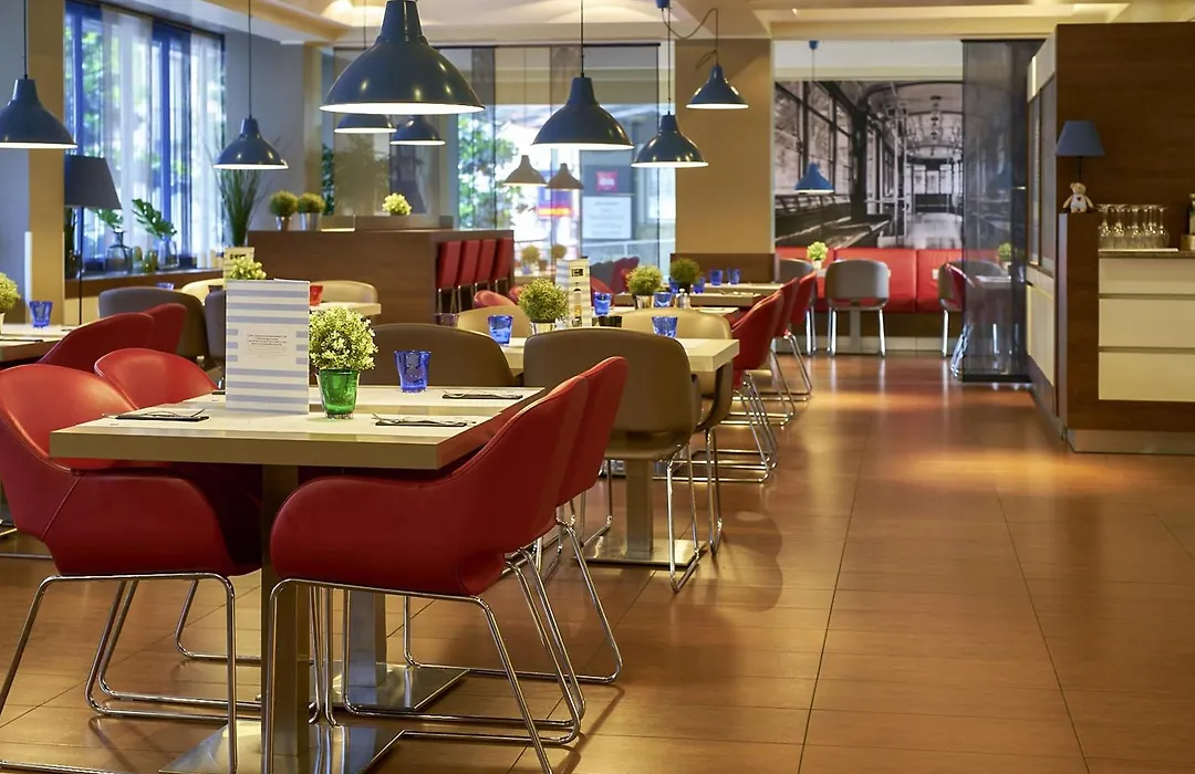 Ibis Milano Centro-1