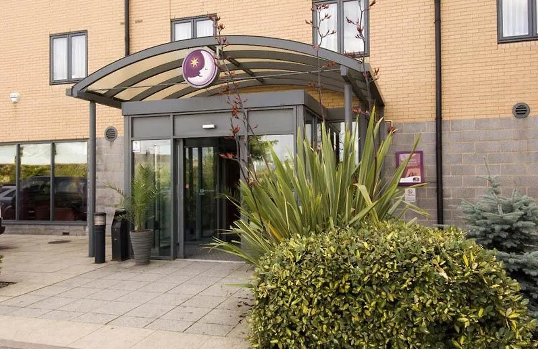Premier Inn Sheffield Meadowhall-1