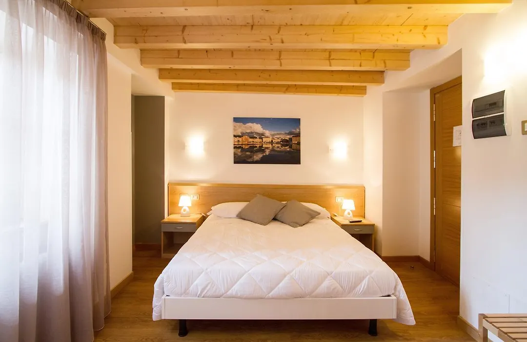 Hotel All'Arco-1