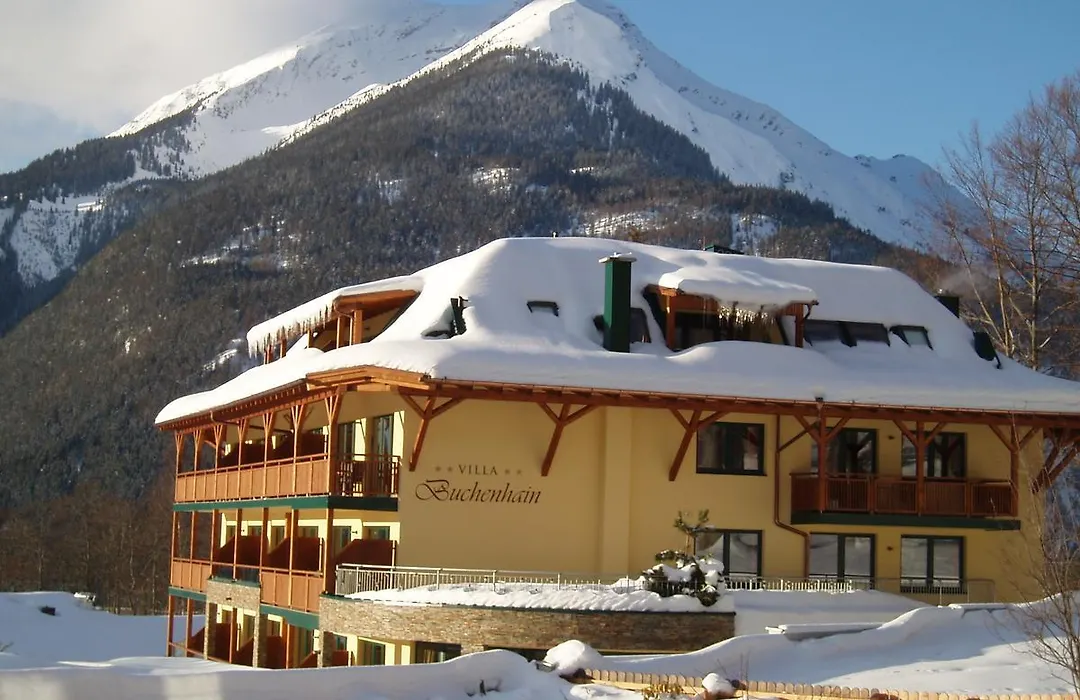 Villa Buchenhain-1