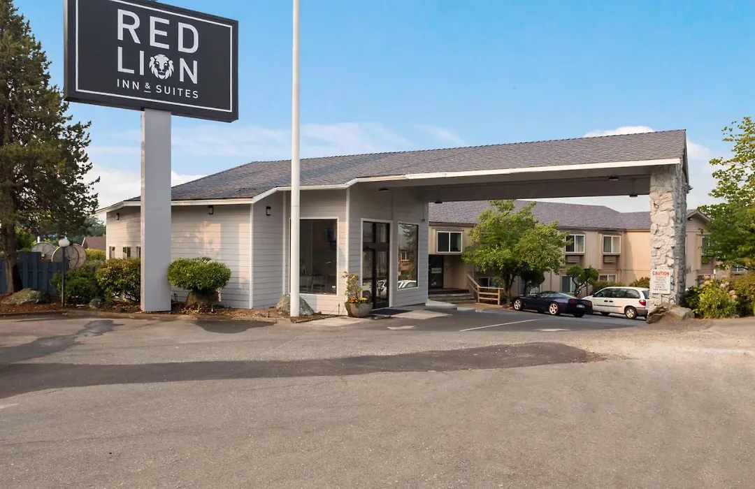 Red Lion Inn & Suites Grants Pass-1