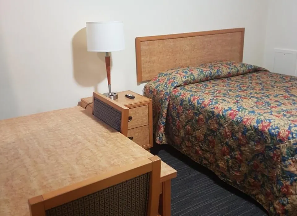 Travellers Choice Motel-1