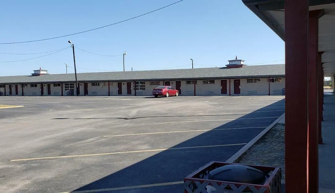 Americas Best Value Inn & Suites Corpus Christi-1