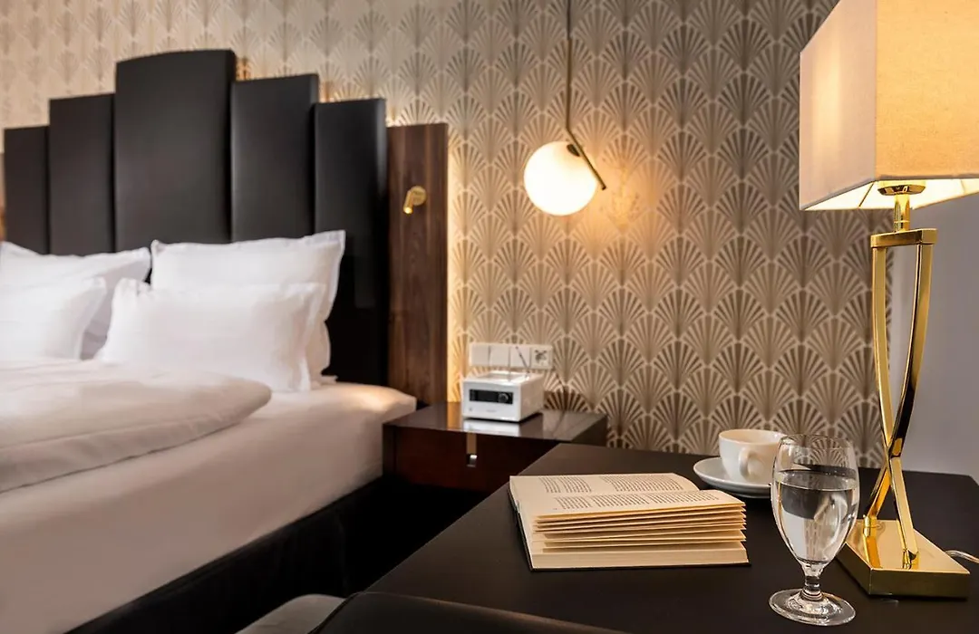 Hotel Mondial Am Kurfuerstendamm-1