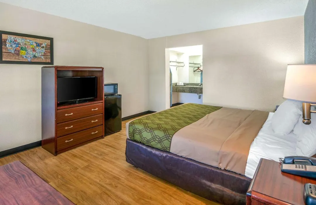 Econo Lodge & Suites Spokane-1