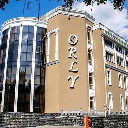 Orly Park-Hotel-2
