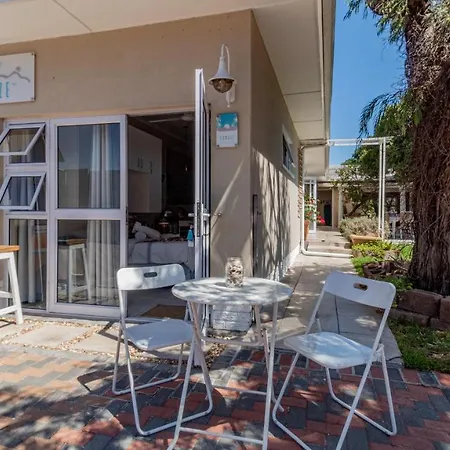Sea Breeze Guest House-2