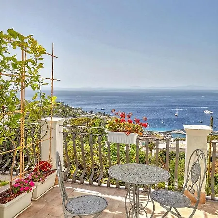 Malafemmena Guest House-3