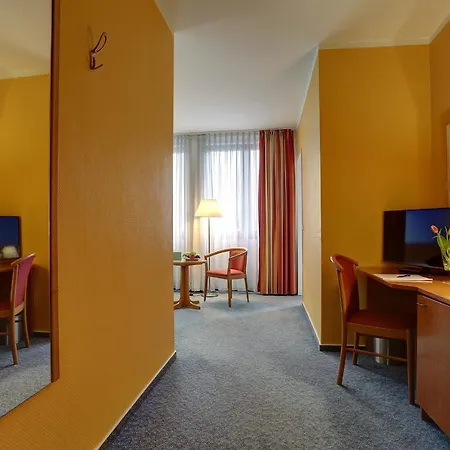 Centro Park Hotel Berlin-Neukoelln-2