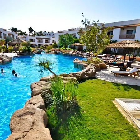 Domina Aquamarine Hotel & Resort-3