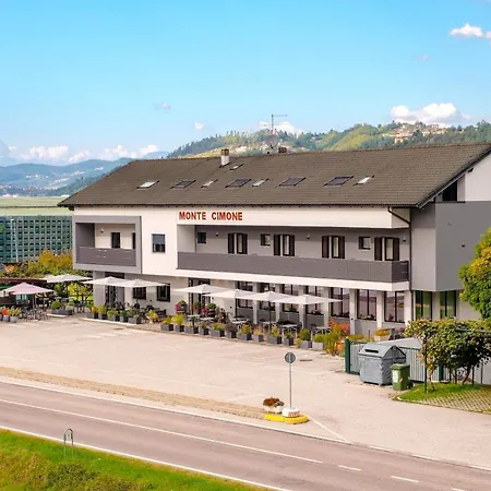 HOTEL Monte Cimone-3