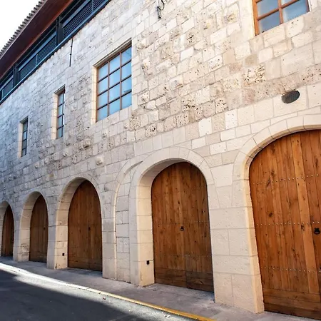 Suites Maison Église du Couvent-2