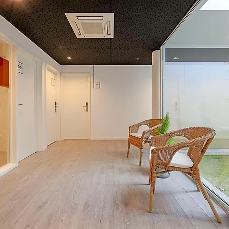Uporto House Residence-2