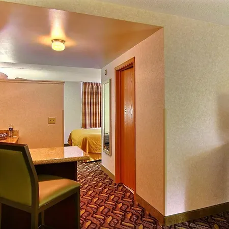 Quality Inn & Suites-3