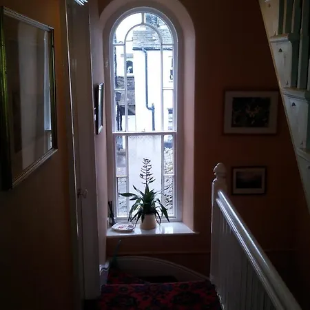 College House-2