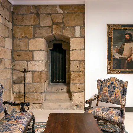 Parador De Turismo De Leon-2