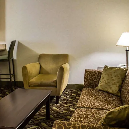 Quality Inn & Suites-2