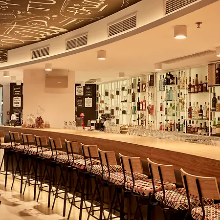 Olive Green Hotel-2
