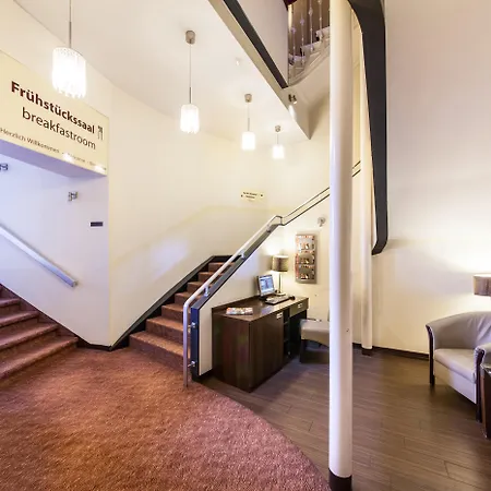 Garner Hotel Hamburg - Graf Moltke By Ihg-3