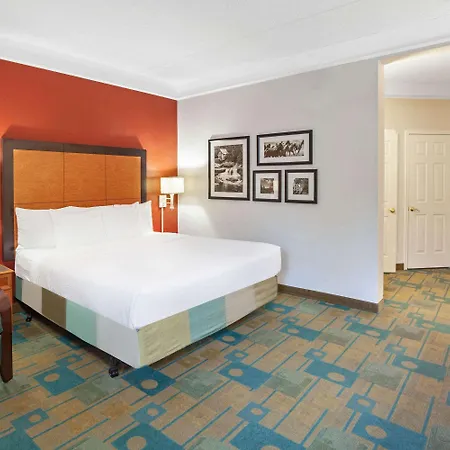 La Quinta By Wyndham Houston Galleria Area-3