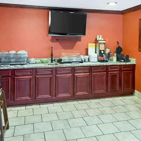 Quality Inn Lakeville North-2