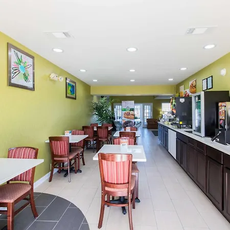 Quality Inn Albertville Us 431-3