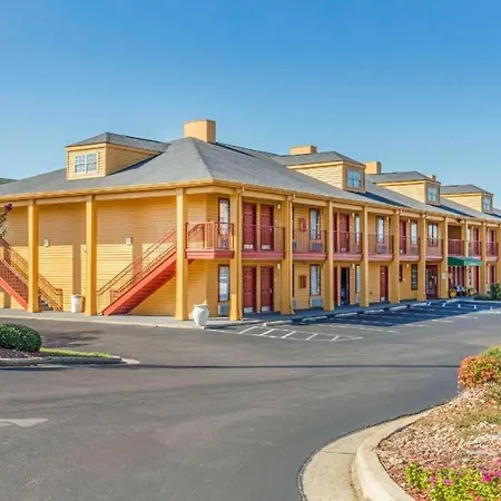 Quality Inn Bessemer I-20 Exit 108-2