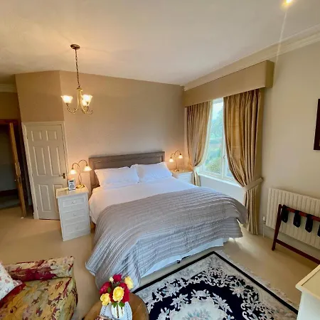Golborne Manor Bed And Breakfast-2