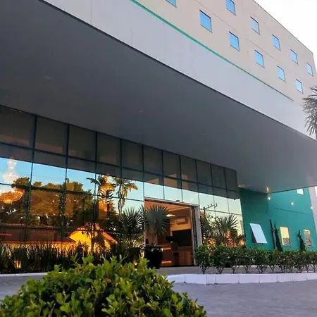 Tri Hotel Executive Indaial-3