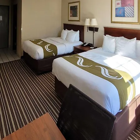 Quality Inn & Suites Columbia I-70-3