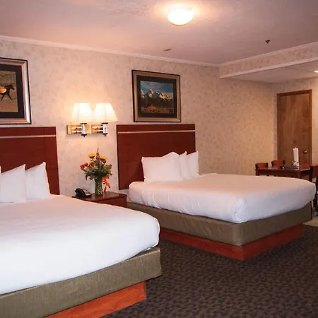 Brandin' Iron Inn-3