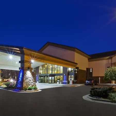 Holiday Inn Express Detroit-Warren/General Motors Technology Center By Ihg-3