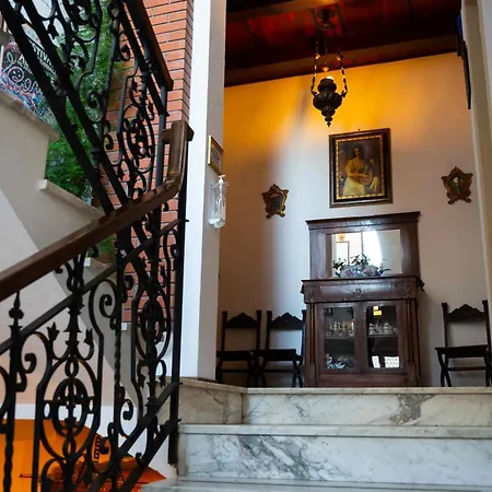 La Villa-3