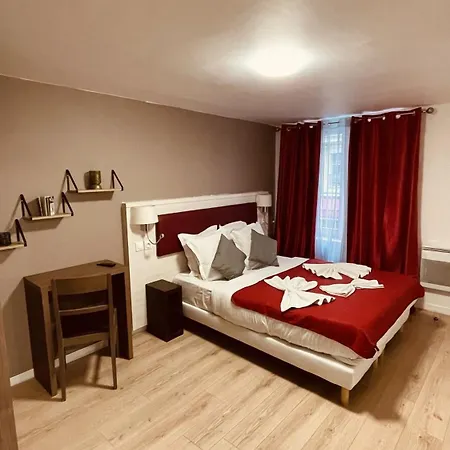 Jeff Hotel-2